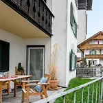 Sweet Home & Flower Garden